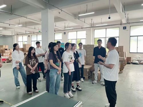 专业实践授经验 学以致用促发展 经济管理学院电子商务专业学生赴企业参观见习