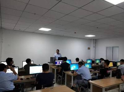 县域电商 | 充分挖掘电商蓝海,定陶区举办跨境电商交流培训班